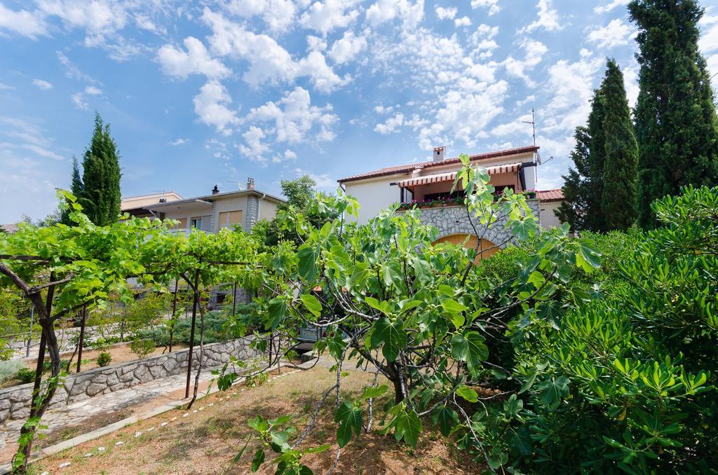 Apartment Bozena ปูนัต ภายนอก รูปภาพ