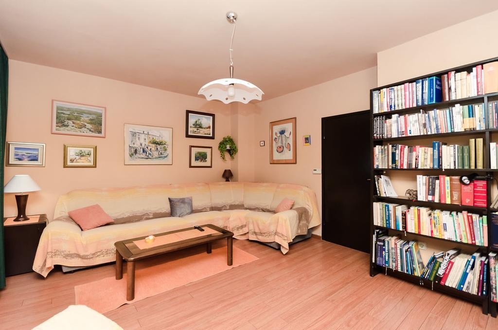 Apartment Bozena ปูนัต ภายนอก รูปภาพ