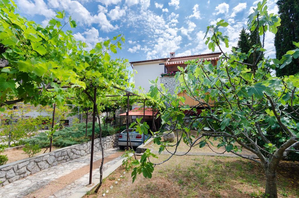 Apartment Bozena ปูนัต ภายนอก รูปภาพ