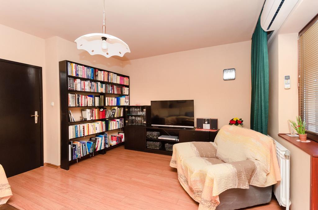 Apartment Bozena ปูนัต ภายนอก รูปภาพ